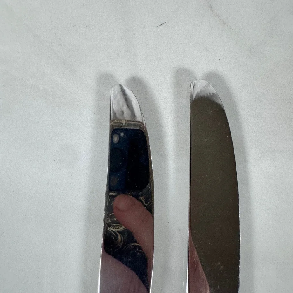 Set‎ of 2 Oneida Nobility Plate Silver Plated Dinner Knives Caprice